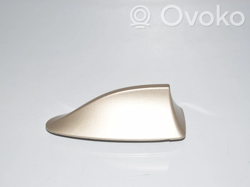 BMW 5 F10 F11 Kattoantennin (GPS) suoja 