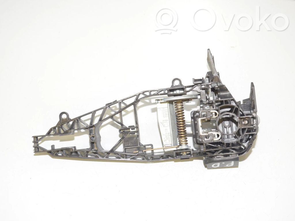 BMW X6 F16 Klamka/wspornik zewnętrzny drzwi przednich 