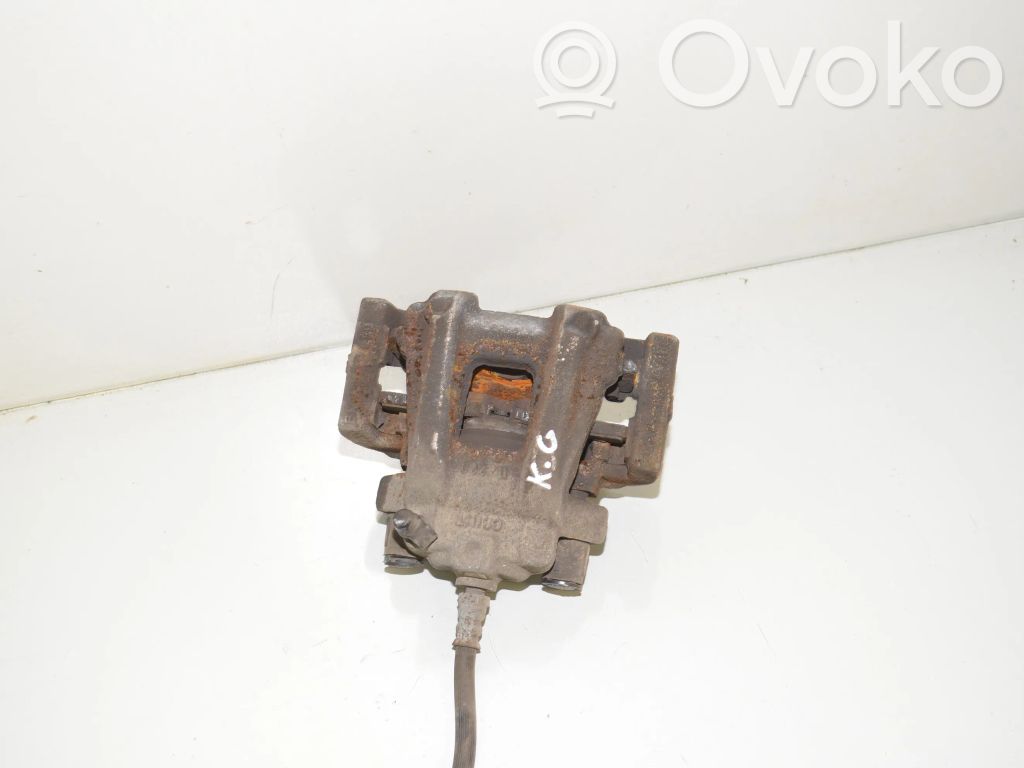 BMW 2 F22 F23 Aizmugurējais suports 