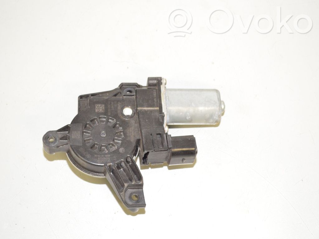 Silnik regulatora szyby drzwi przednich   5A09AF5,67625A09AF5,67625A84FC1,5A84FC1