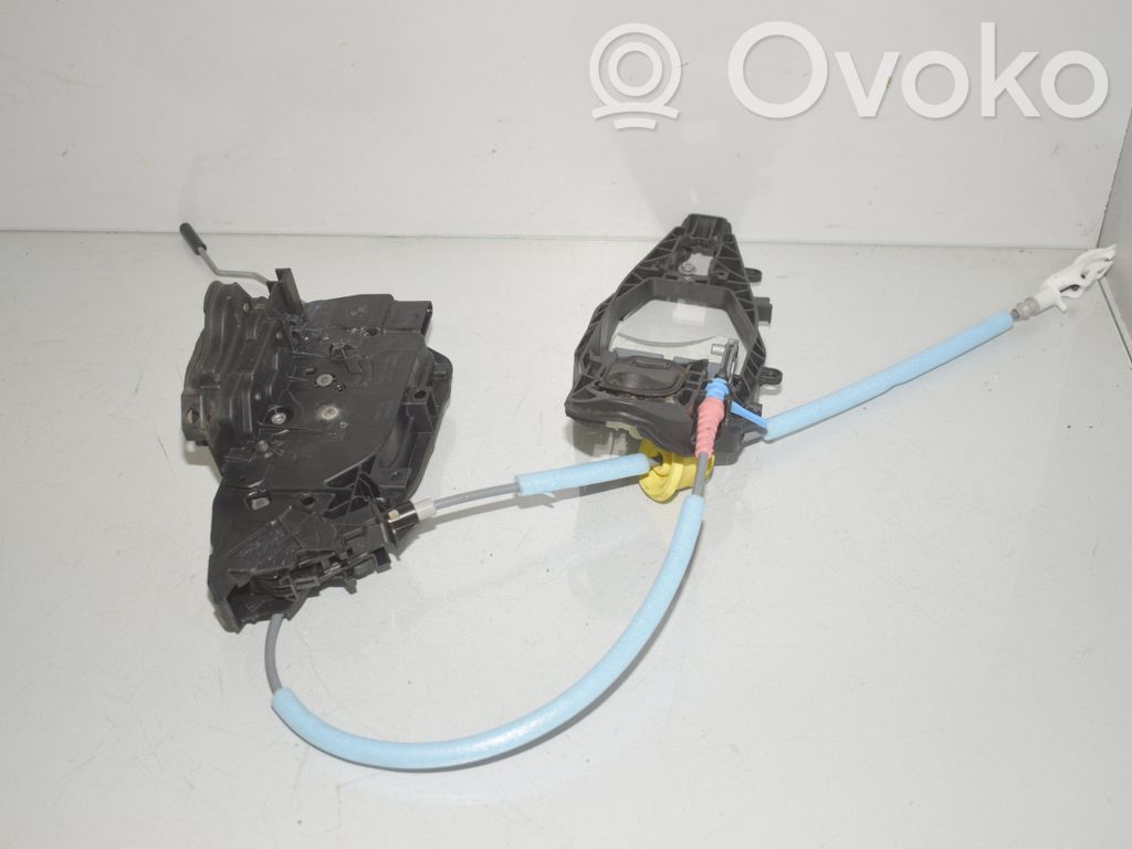 BMW 1 F40 Zamek drzwi przednich 