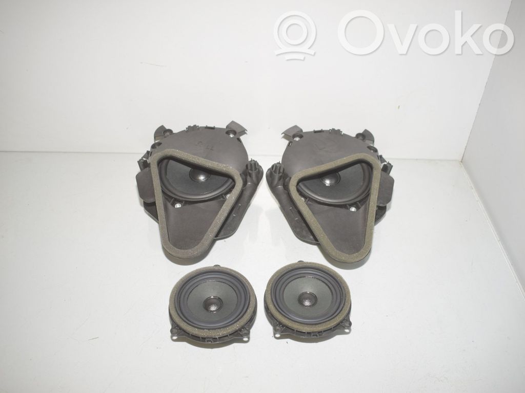 Kit système audio   9274700,9267416,8715684,65138715684,65138715685,65139267416,65139274700,65139290854,65139290857,65139295047,65139295048,8715685,9290854,9290857,9295047,9295048