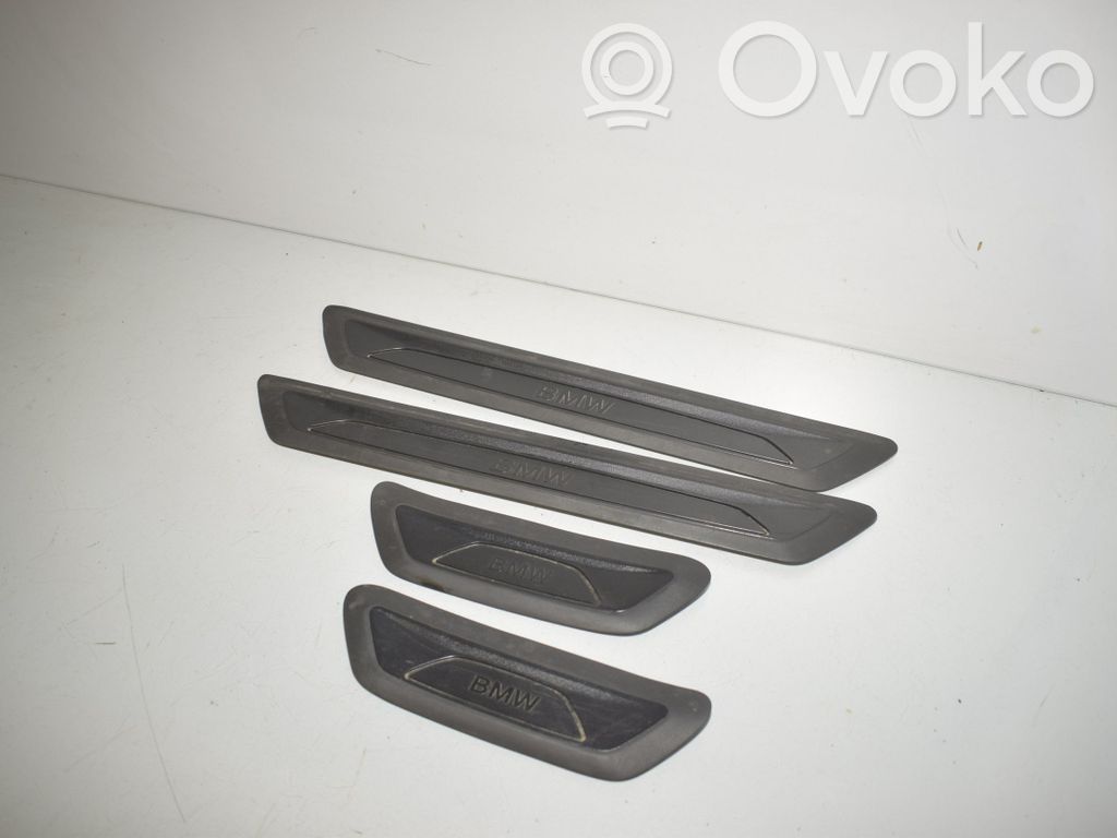 BMW 2 F45 Zestaw listew progowych (wewnętrznych) 