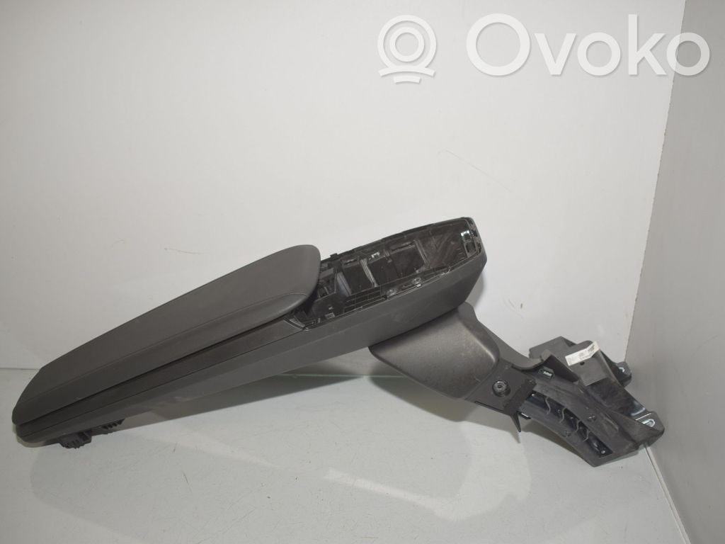 BMW X1 U11 Reposabrazos 