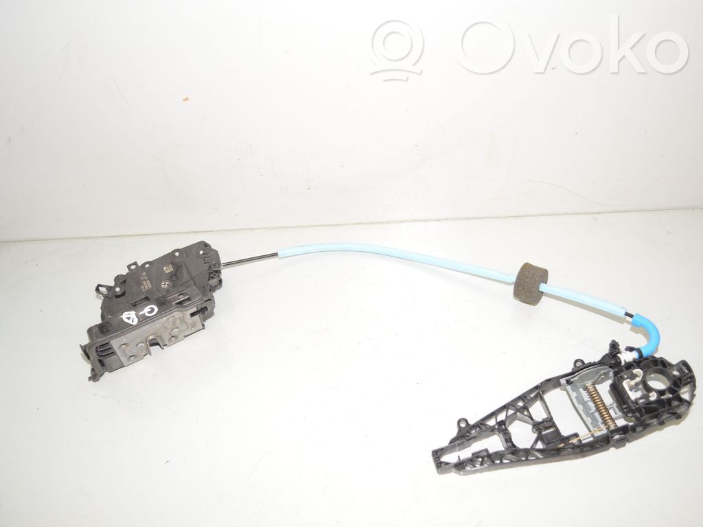 BMW 2 F45 Zamek drzwi tylnych 