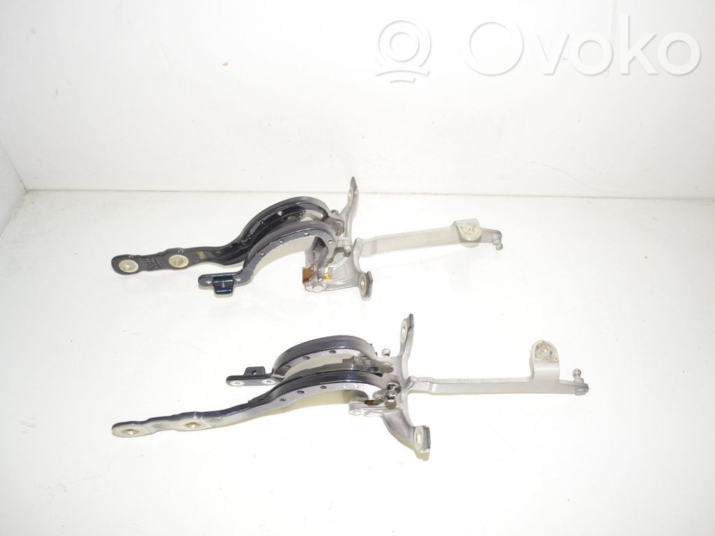 BMW 5 G30 G31 G38 Tailgate/trunk/boot hinge 