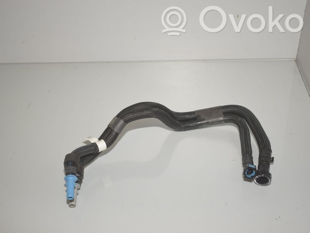 BMW 7 G11 G12 Conductă alimentare combustibil 