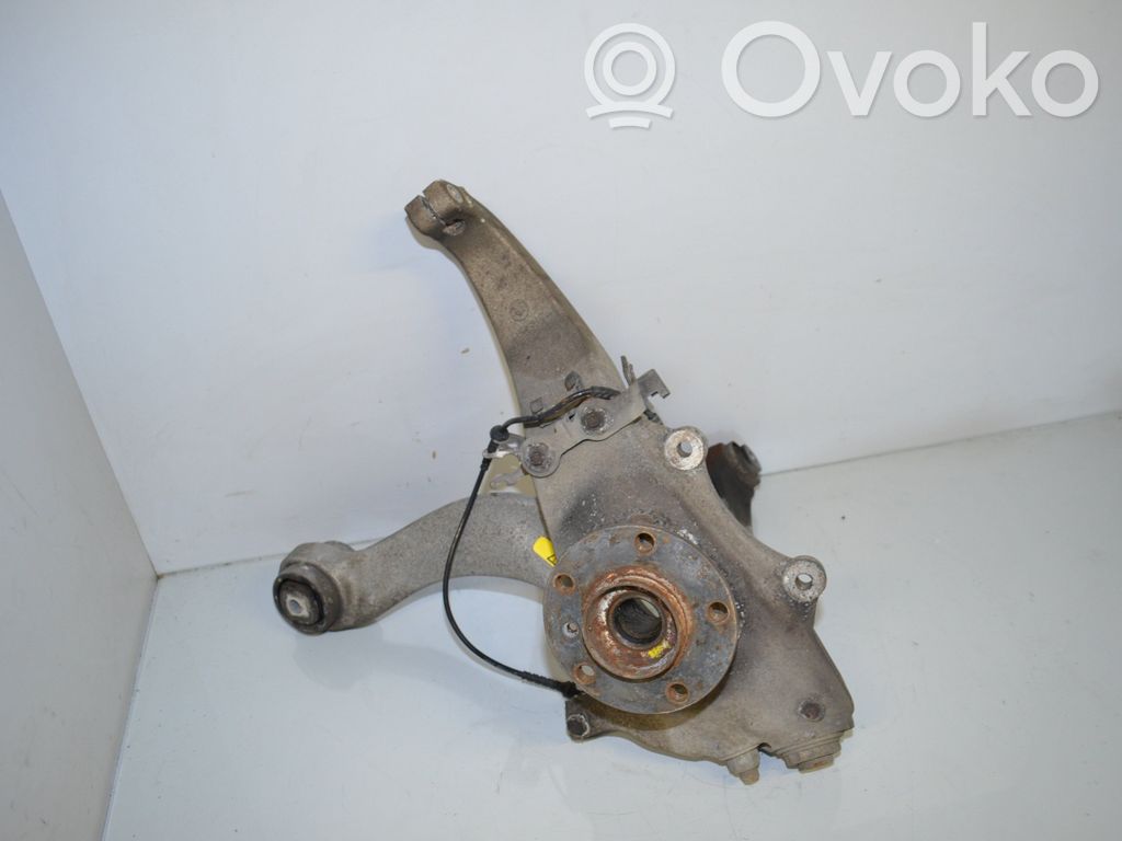 BMW 5 F10 F11 Piasta koła przedniego 