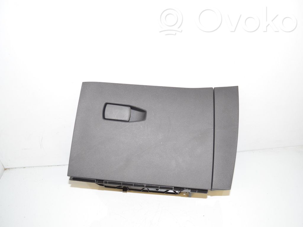 BMW 1 F40 Handschuhfach 