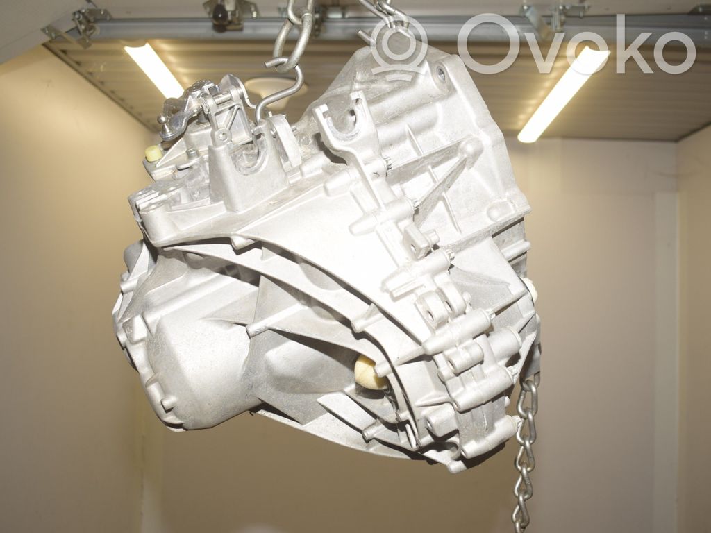 BMW 2 F45 Manualna 6-biegowa skrzynia biegów 