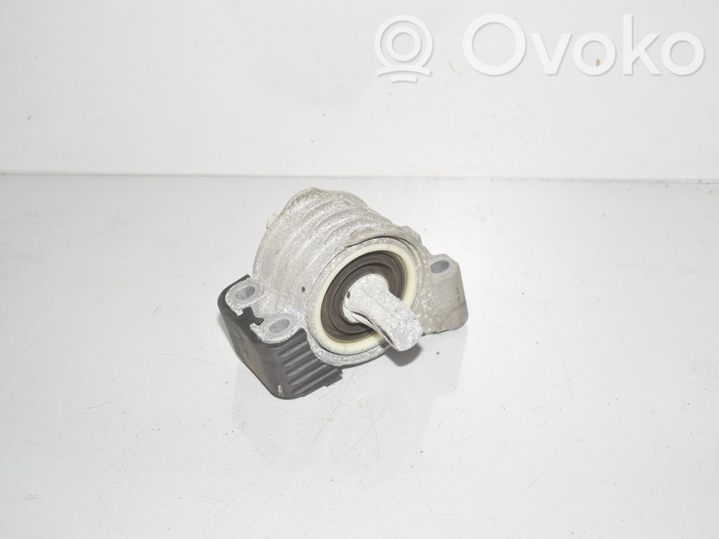 Engine mount bracket   8742123,6742123,22118742123,22118839478,8839478