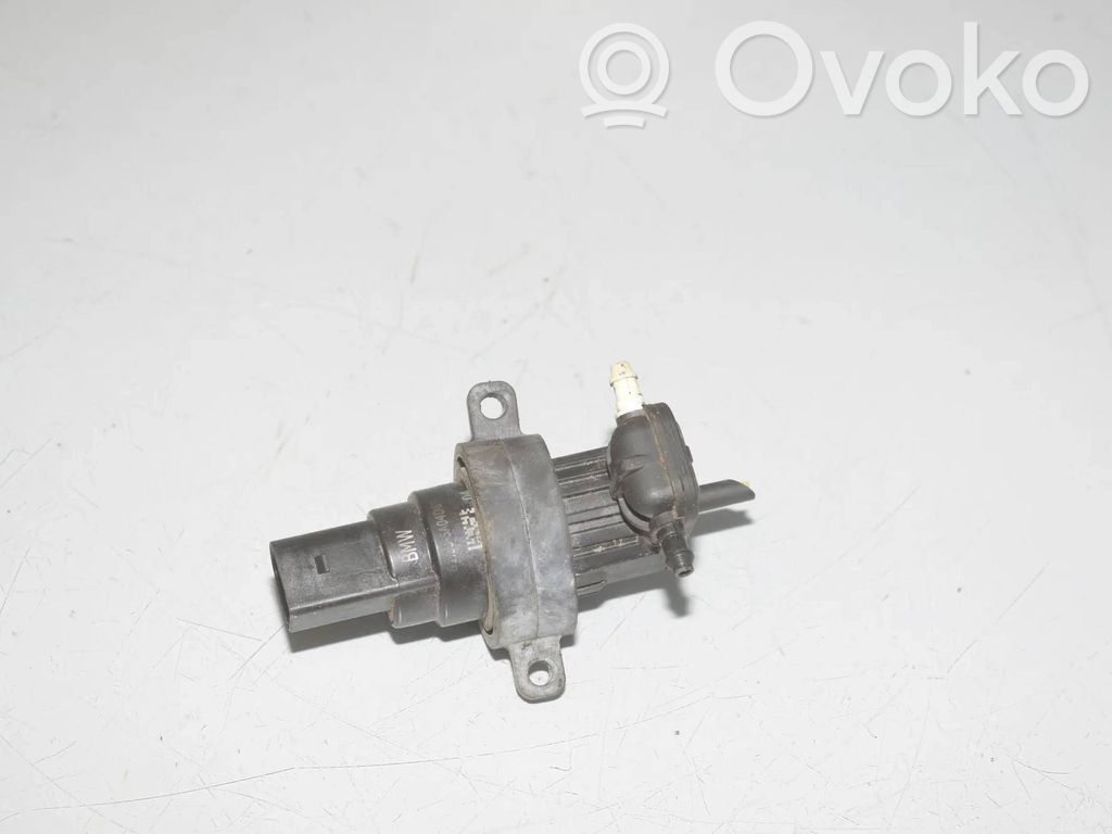 BMW 2 Active Tourer U06 Pompe de lave-glace de pare-brise 