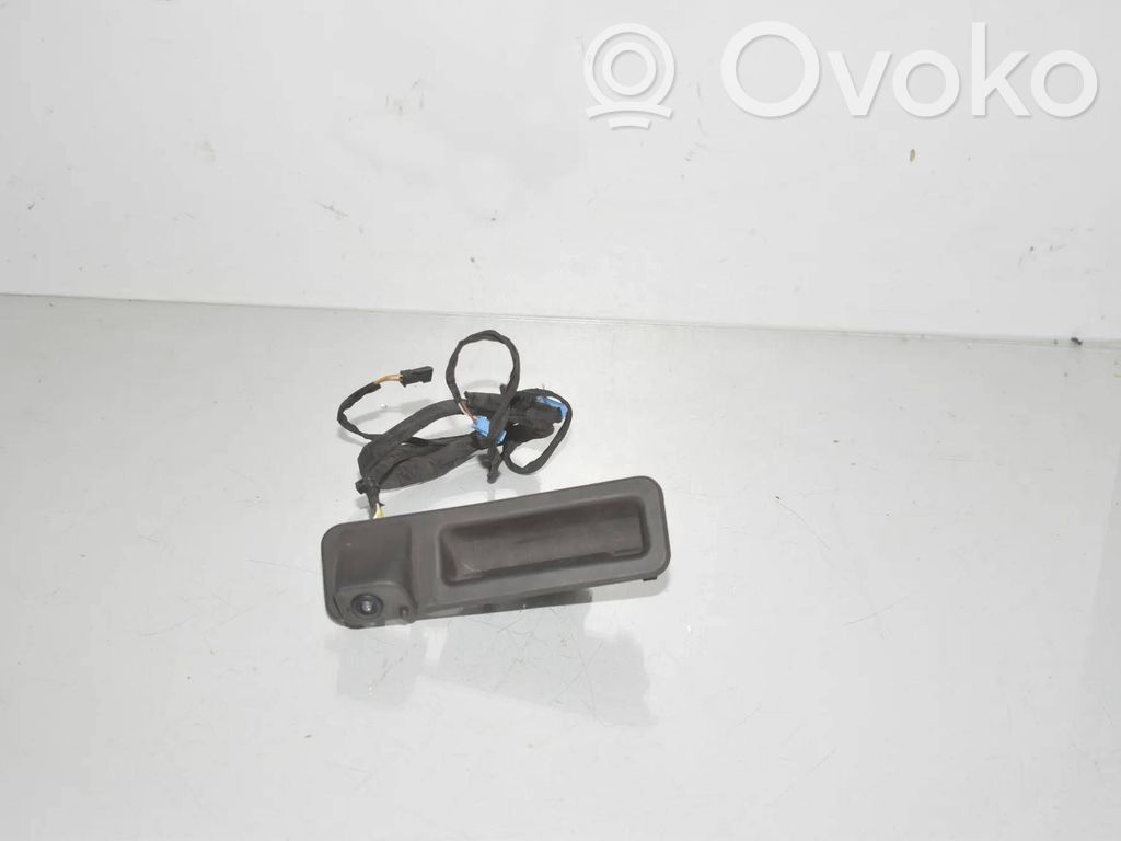 BMW 2 Active Tourer U06 Tailgate handle with camera 