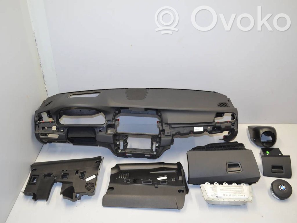 BMW 5 F10 F11 Panelė 