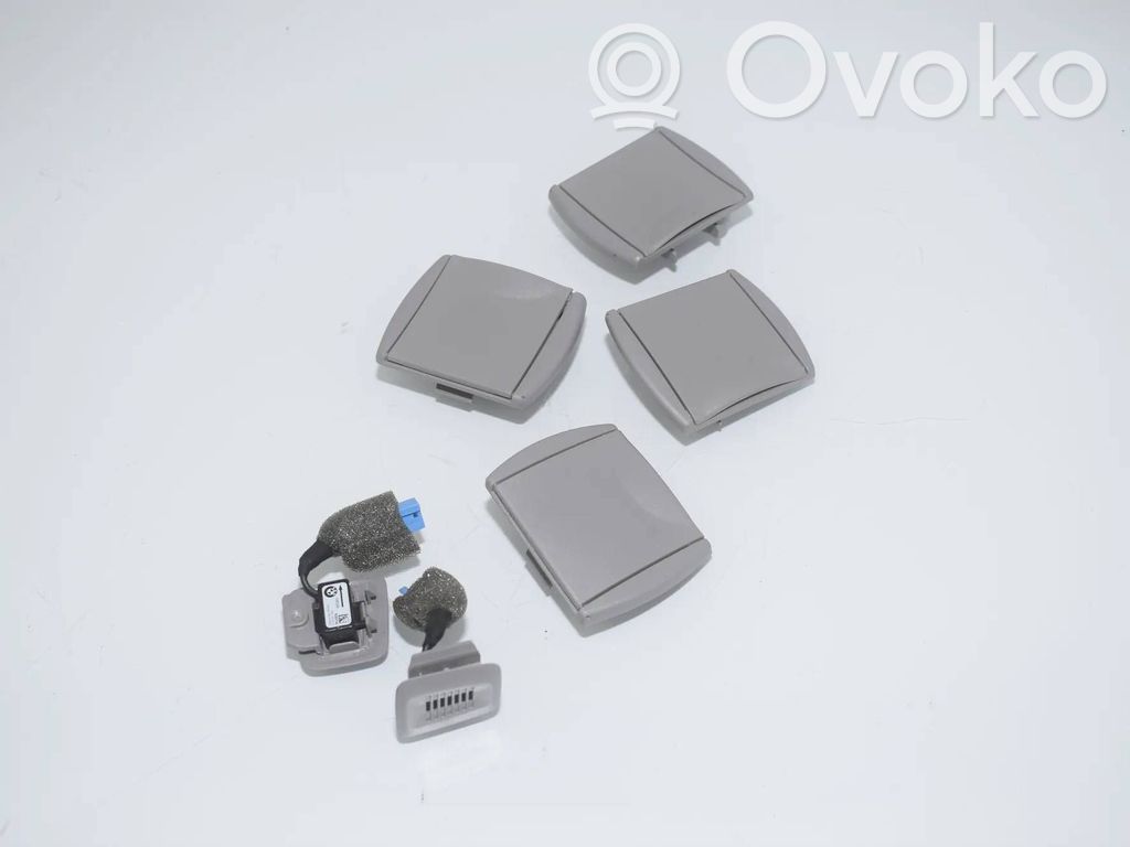 Plastikowe elementy podsufitki   9263744,9169776,9169773,51447238043,51449202493,51449202494,51449202502,7238043,84109181410,84109263744,9169744,9169775,9181410,9202493,9202494,9202502