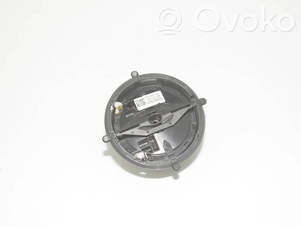 BMW 2 G42 Element lusterka bocznego drzwi przednich 