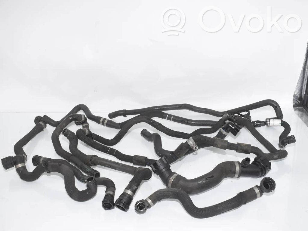 BMW X6M F86 Engine coolant pipe/hose 