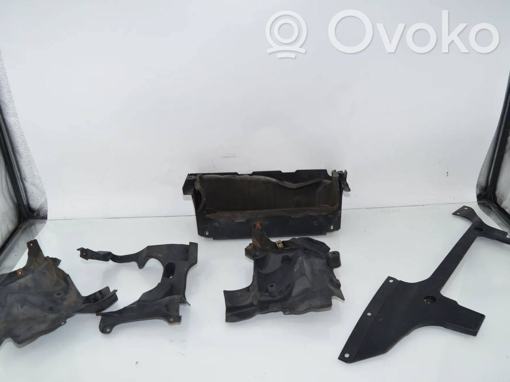BMW 5 F10 F11 Altra parte sotto la carrozzeria 