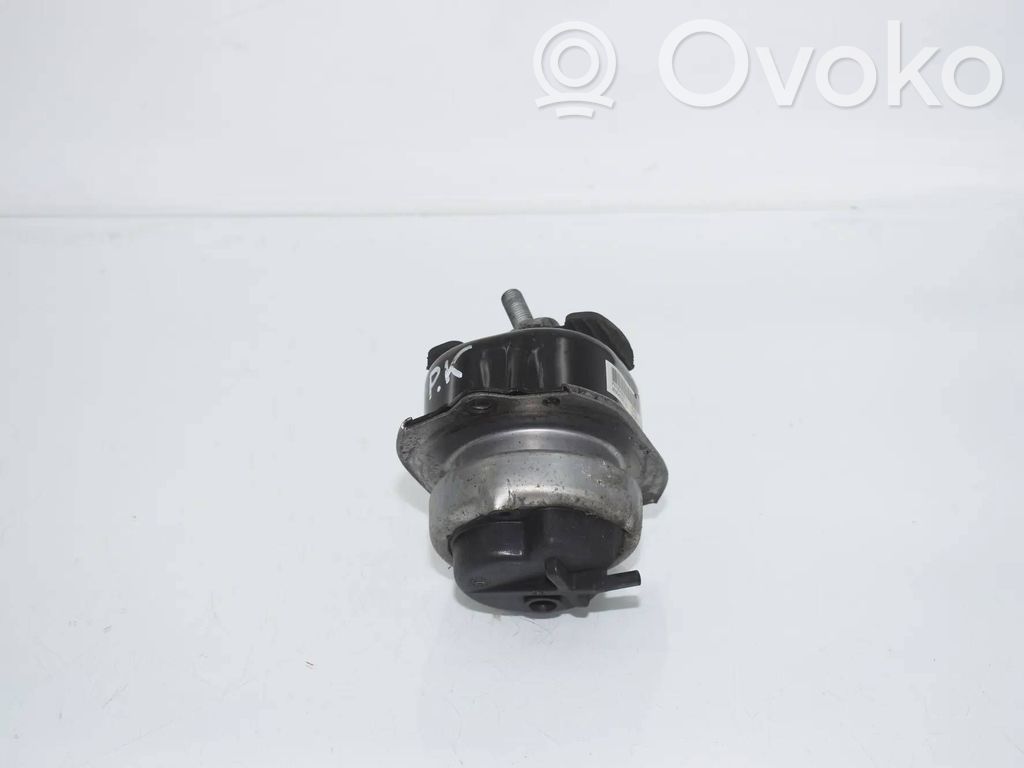 BMW X5 E70 Engine mount bracket 