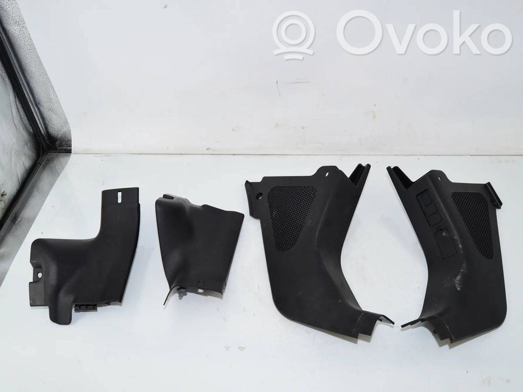 BMW i3 Copertura del rivestimento del sottoporta anteriore 