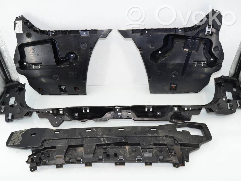 BMW 5 F10 F11 Uchwyt / Mocowanie zderzaka tylnego 