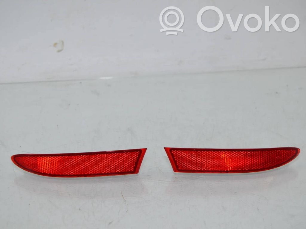 BMW X3 F25 Reflector spate