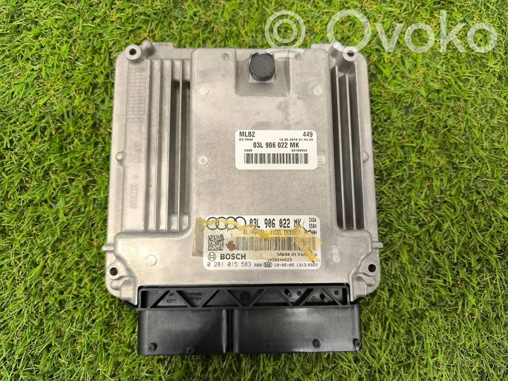 Audi A5 8T 8F Engine control unit/module 