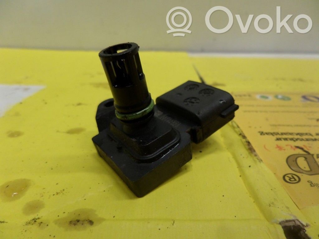 Nissan Micra C+C Oro srauto matuoklis 
