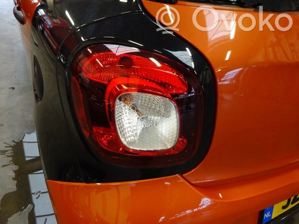Smart ForFour II W453 Rückleuchte Heckleuchte 