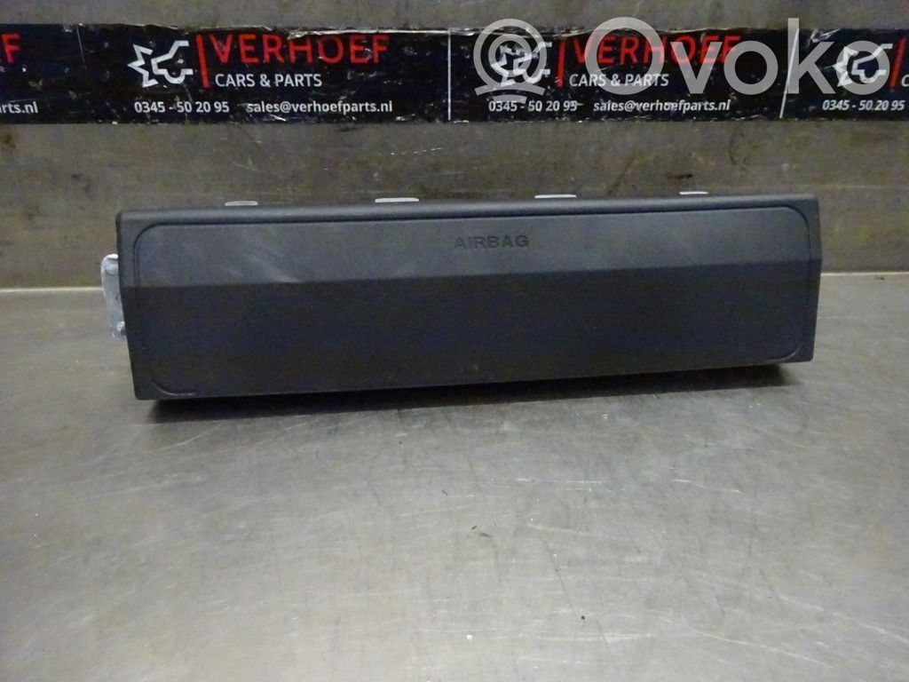 BMW 5 G30 G31 G38 Polviturvatyyny 