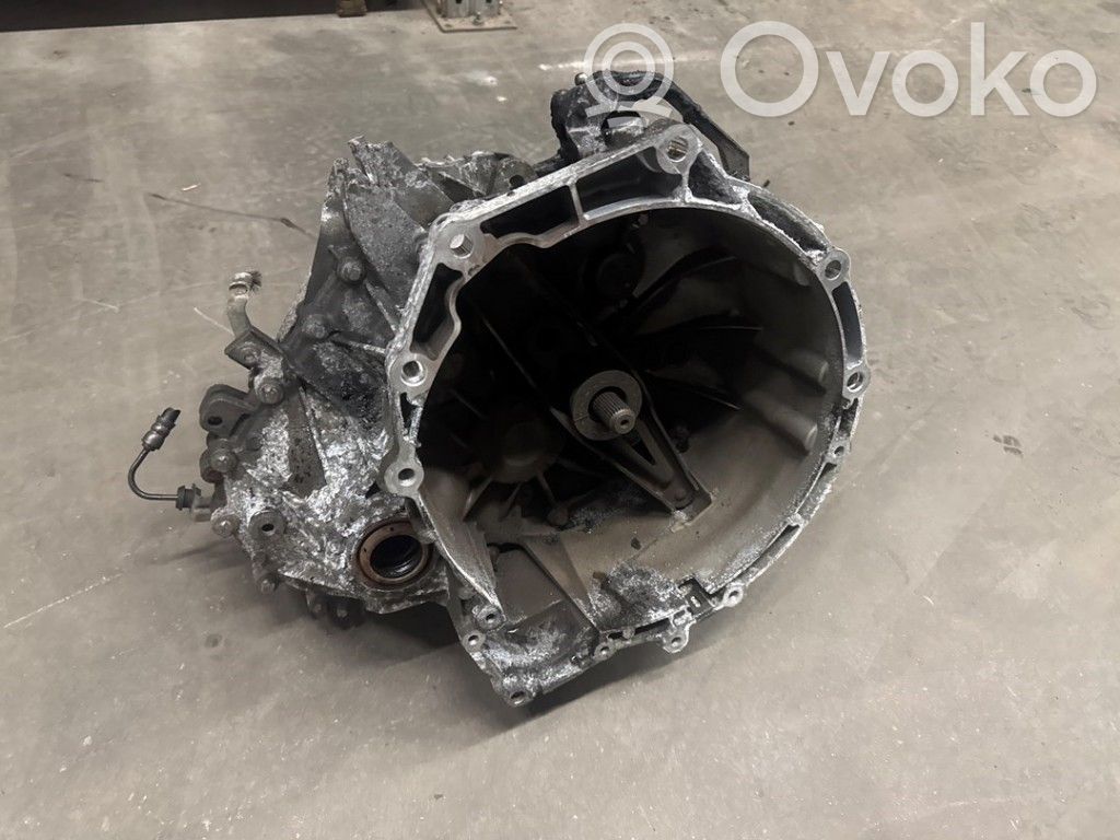 BMW 2 F45 Manualna 6-biegowa skrzynia biegów 