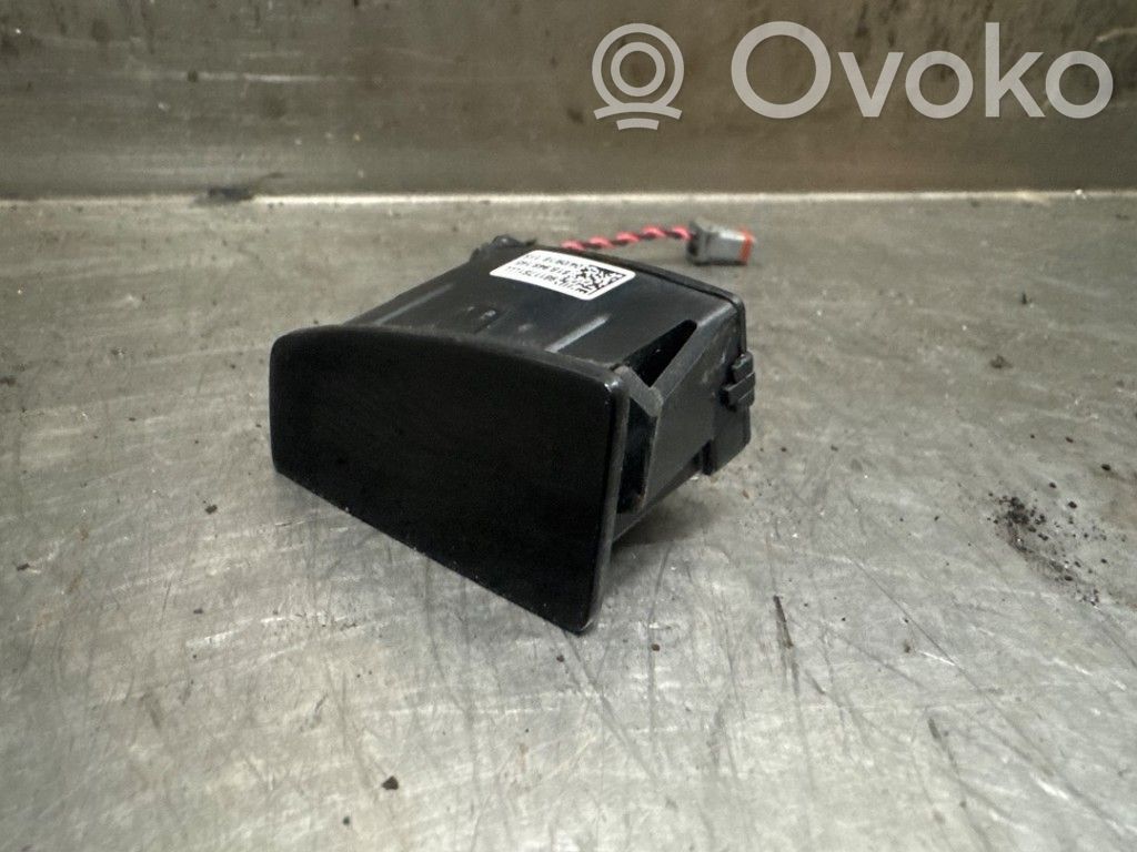 Audi Q3 F3 Kitas daviklis 