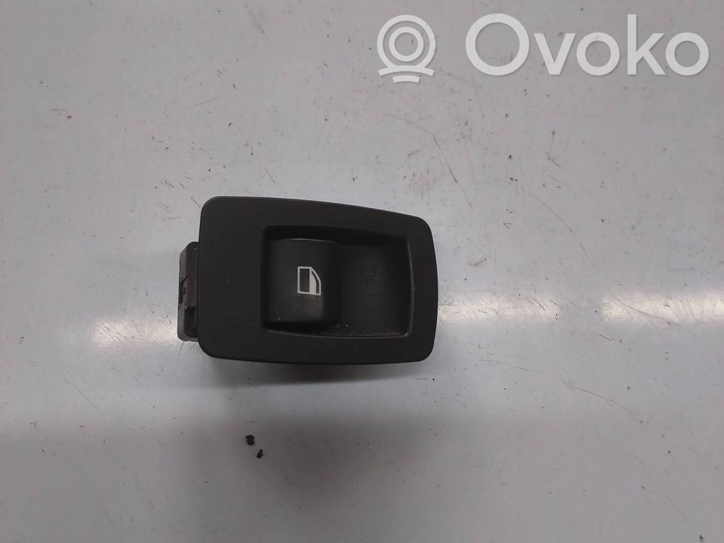 Electric window control switch   15939948,9113773