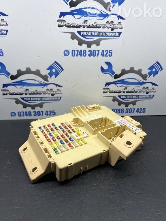 Módulo de fusible   A21301510030027,91950A2130,1315A02014