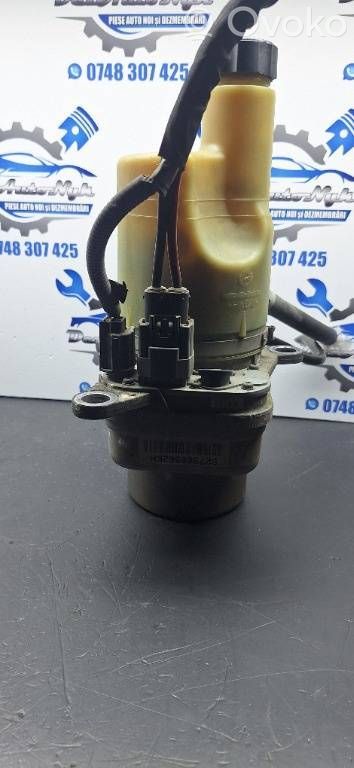 Ohjaustehostimen pumppu   9V613K514AC