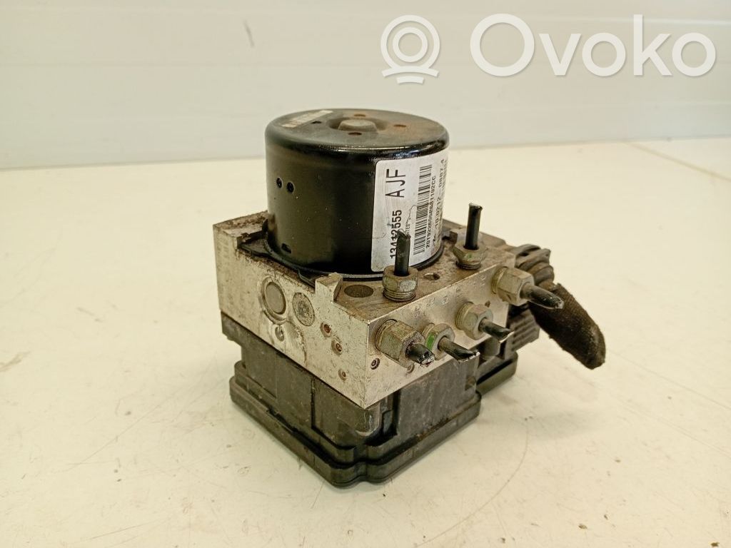 Opel Astra J Bomba de ABS 