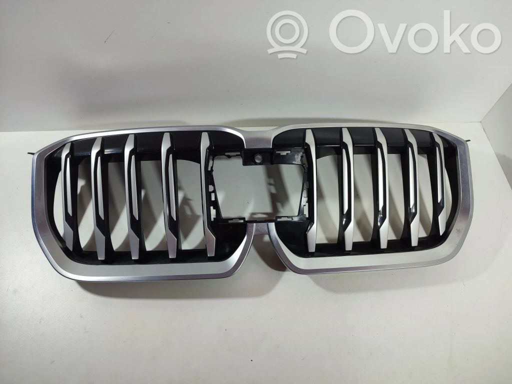 Maskownica / Grill / Atrapa górna chłodnicy   51139880301,9880301