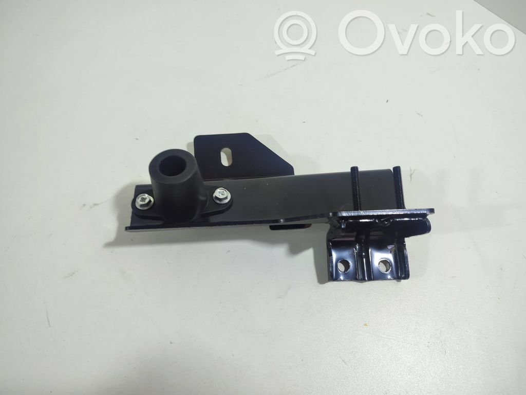 Radiator mount bracket   106142400B,106142400C