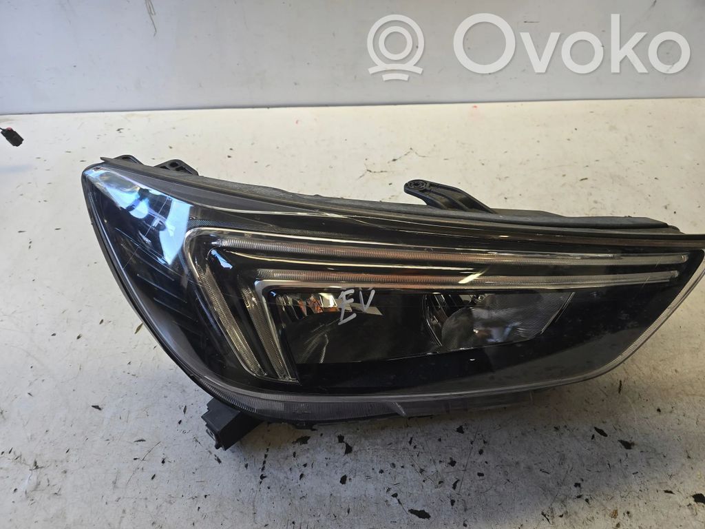 Opel Mokka X Lampa przednia 