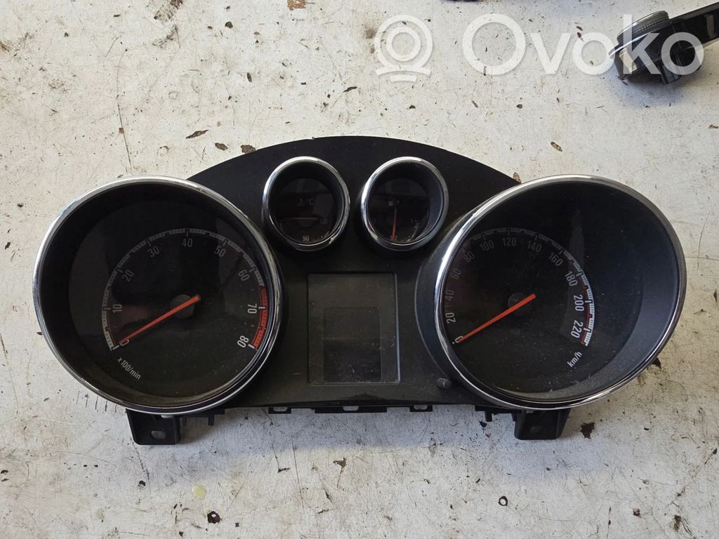 Opel Meriva B Nopeusmittari (mittaristo) 