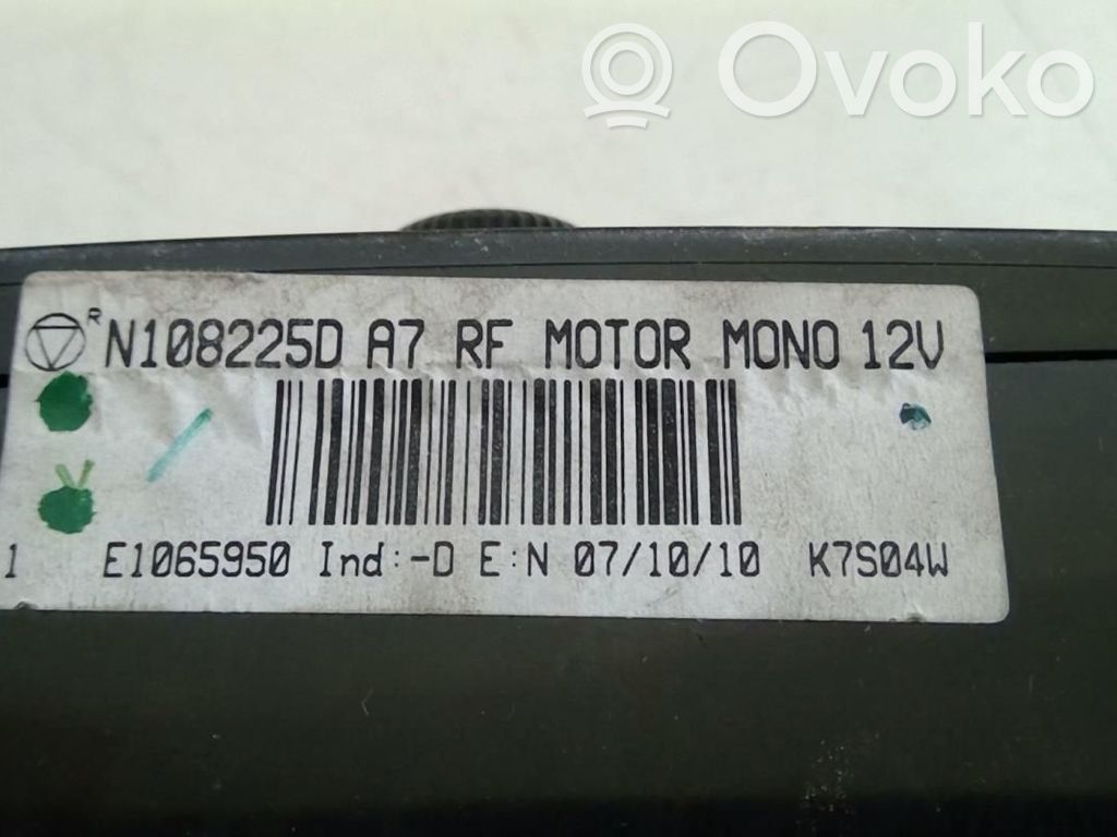 Peugeot 207 Climate control unit 