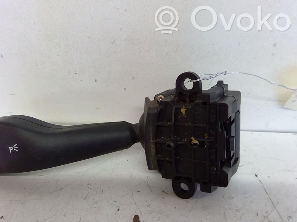 BMW X3 E83 Palanca de intermitentes 