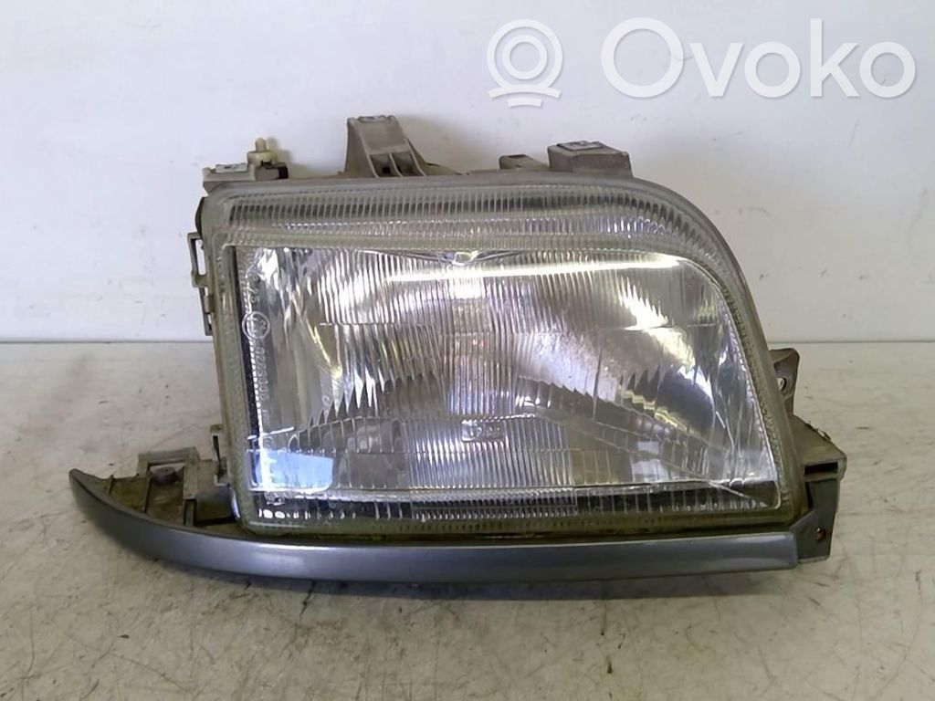Renault Clio I Headlight/headlamp 