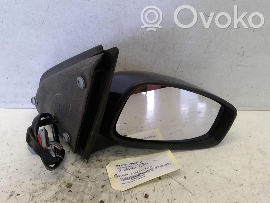 Fiat Stilo Manualne lusterko boczne drzwi przednich 