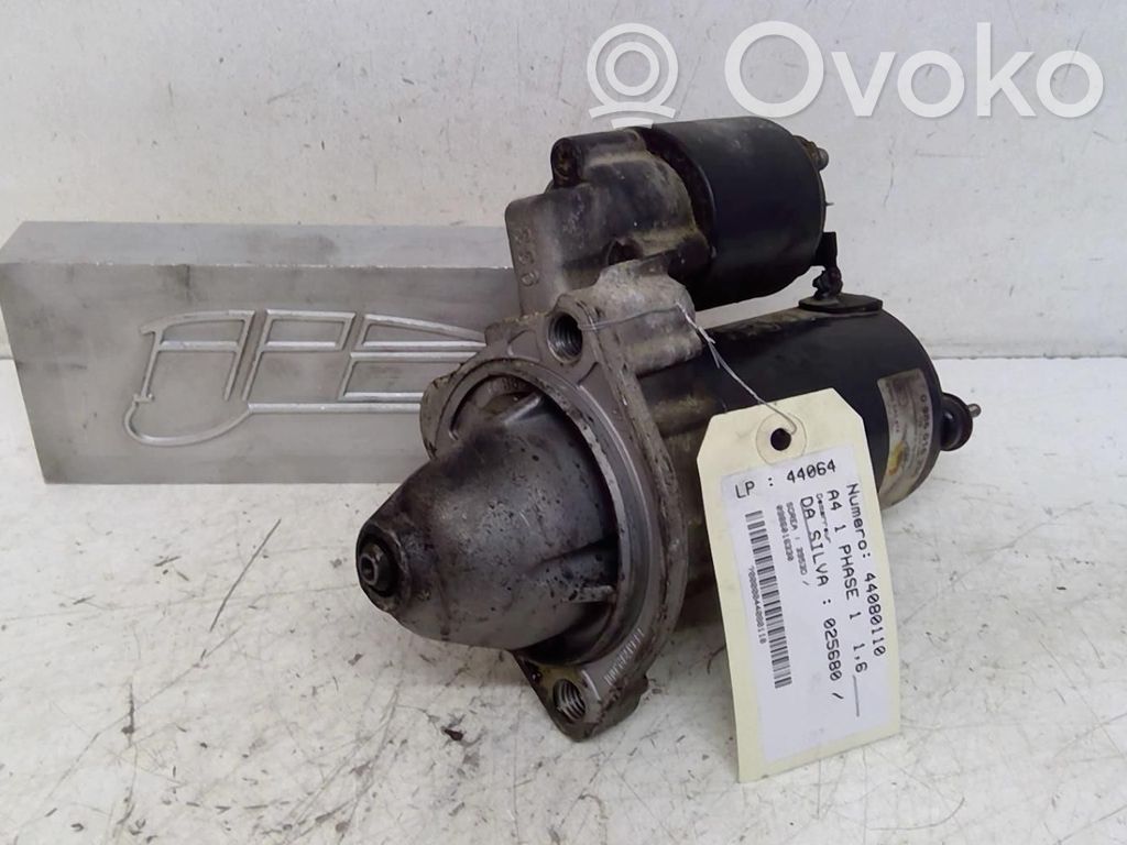 Audi A4 S4 B5 8D Starteris 