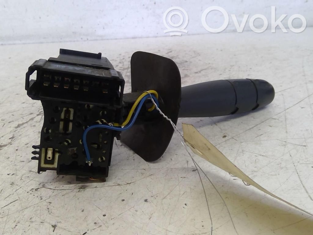 Renault Clio II Indicator stalk 