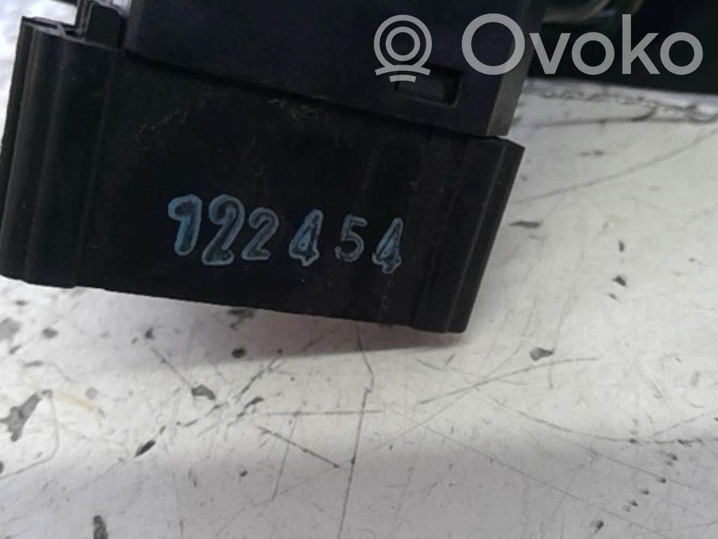 Renault Clio II Indicator stalk 