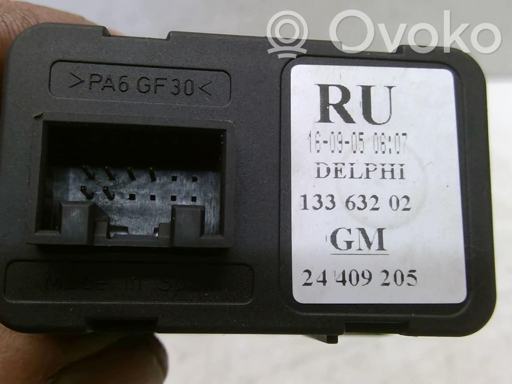 Electric window control switch   24411030