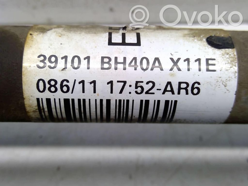 Eje de transmisión delantero   8201055669