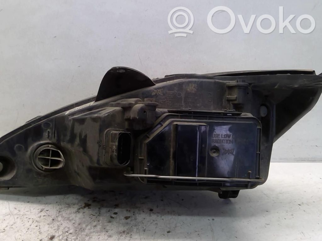 Ford Focus Priekšējais lukturis 